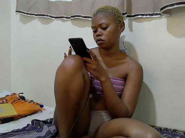 Janiesexy webcam
