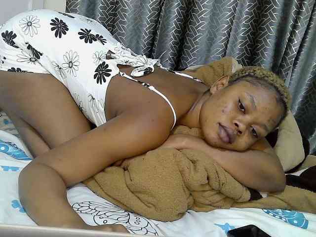 Janiesexy webcam