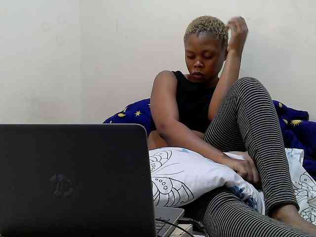 Janiesexy webcam