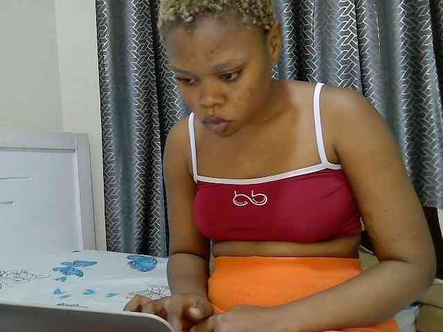 Janiesexy webcam