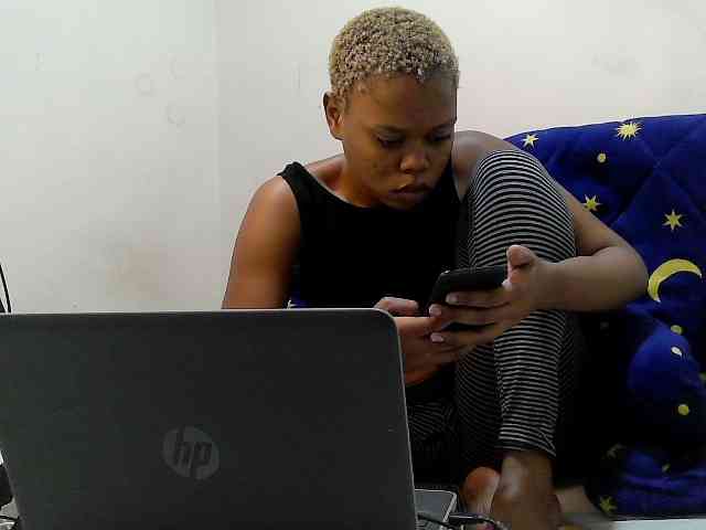 Janiesexy webcam