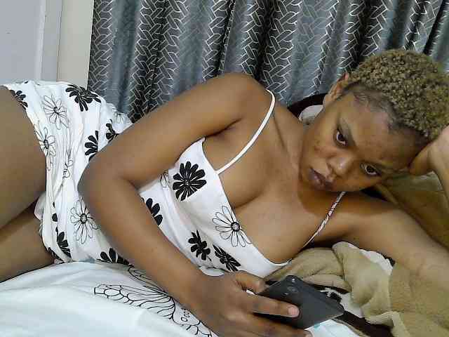 Janiesexy webcam