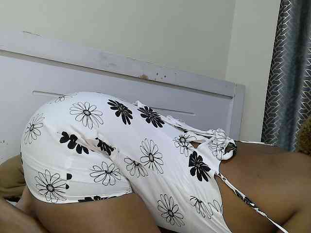 Janiesexy webcam