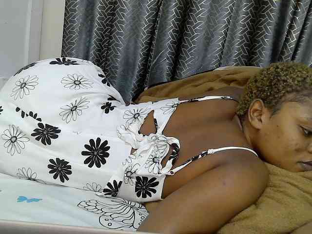 Janiesexy webcam