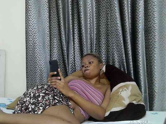 Janiesexy webcam