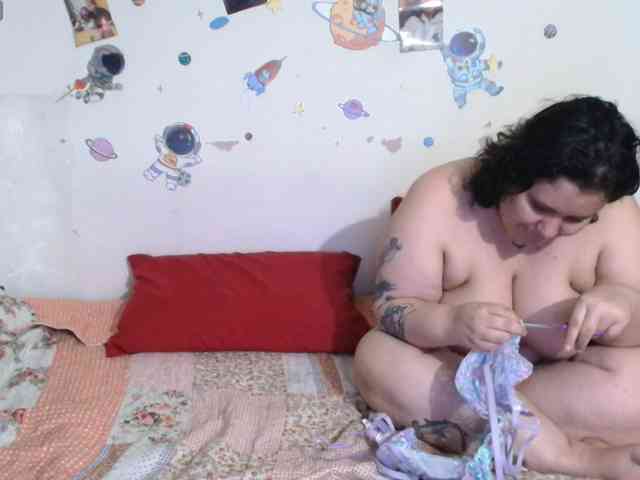 Ellie-Raven webcam