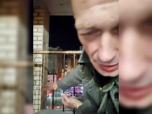 maksim95321 — live male cam