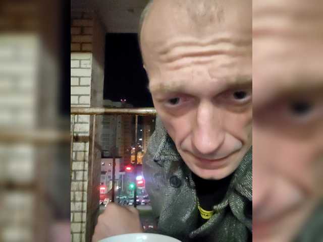 maksim95321 — live male cam
