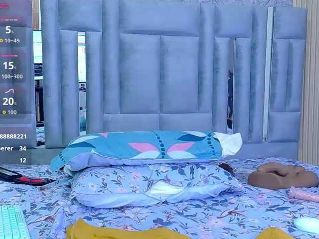 missfoster live cam preview