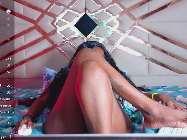 missfoster live cam on BongaCams