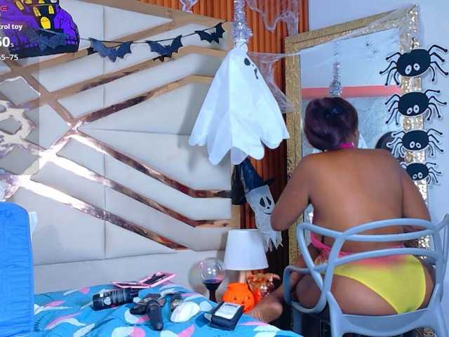 missfoster live cam on BongaCams