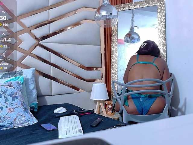 missfoster live cam on BongaCams