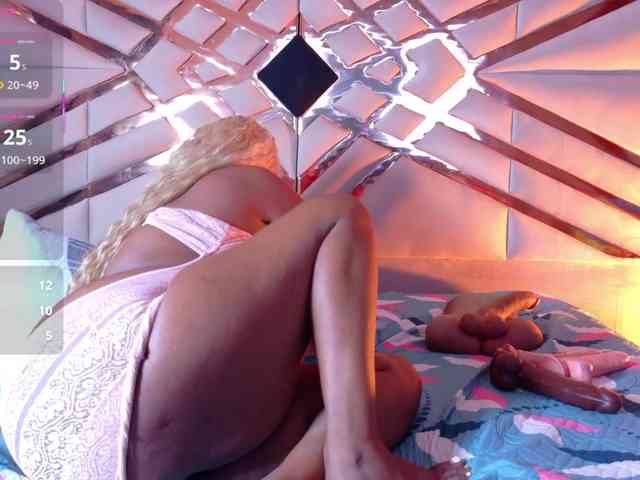 이 모델은 현재 라이브 중입니다. missfoster