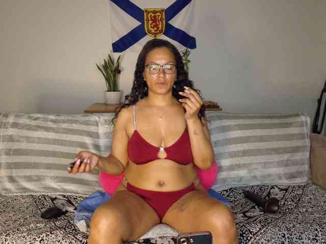 TemptationNHeat webcam