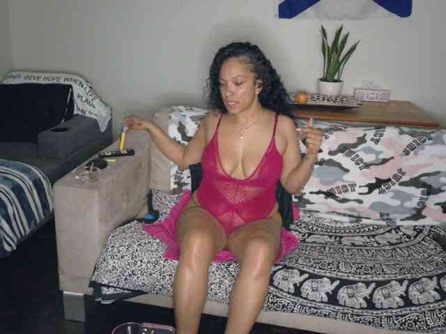 TemptationNHeat webcam