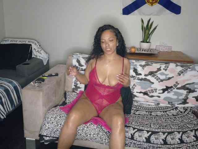 TemptationNHeat webcam