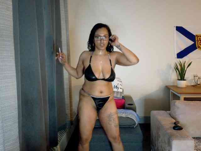 TemptationNHeat webcam