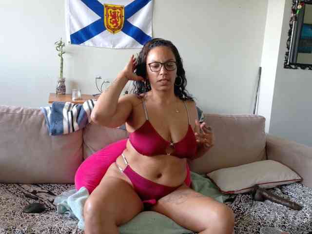 TemptationNHeat webcam