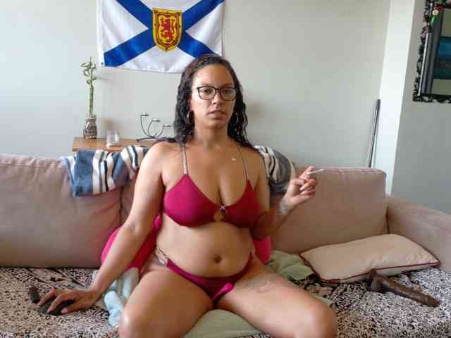 TemptationNHeat webcam