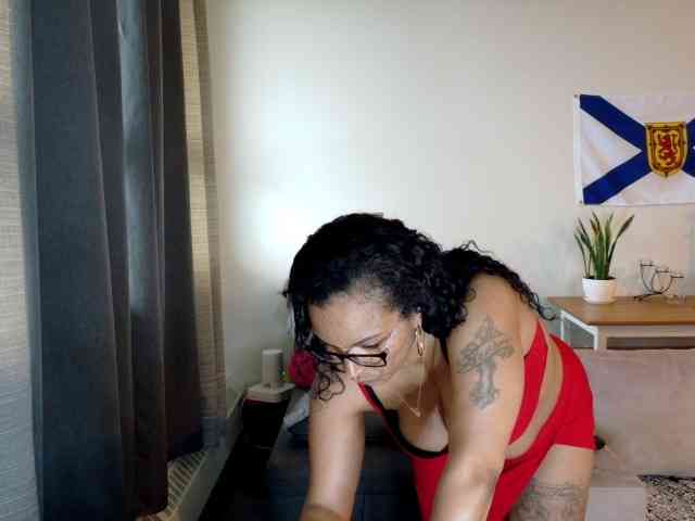 TemptationNHeat webcam