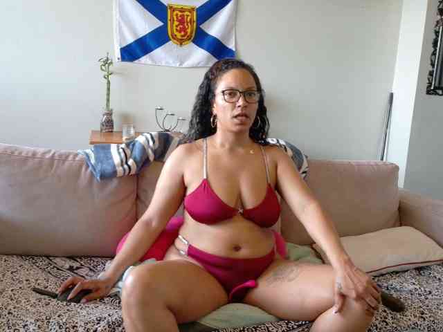 TemptationNHeat webcam