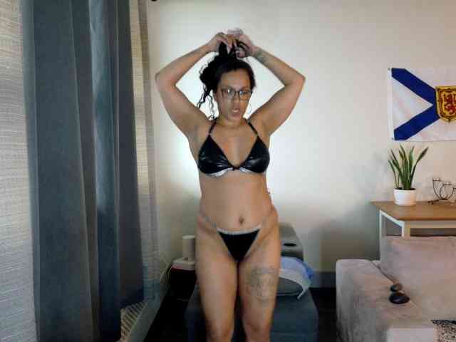 TemptationNHeat webcam