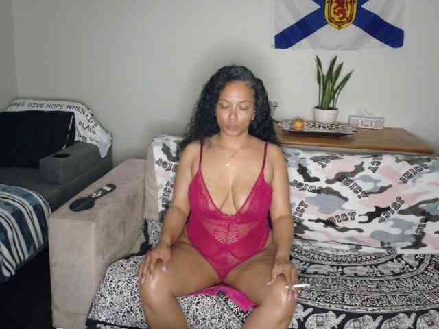 TemptationNHeat webcam