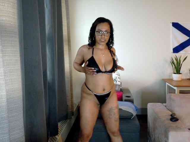 TemptationNHeat webcam