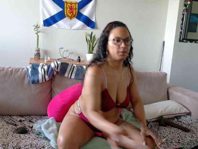 TemptationNHeat webcam