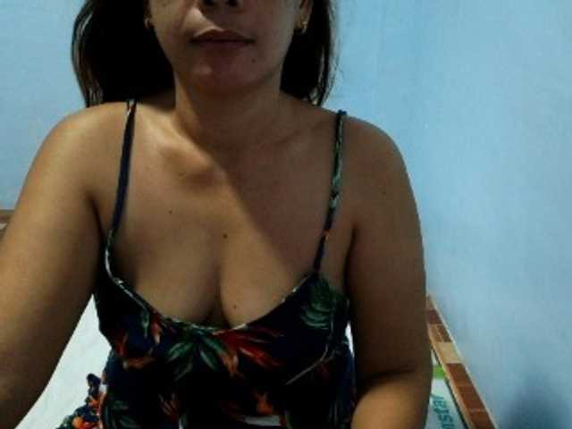 mamajhaxx01 live cam on BongaCams