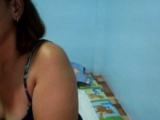 mamajhaxx01 live cam on BongaCams