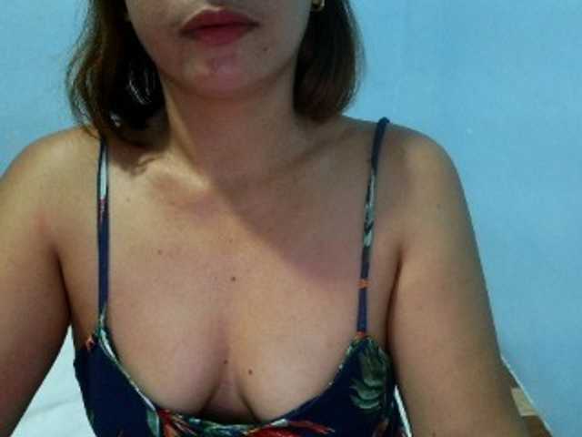 mamajhaxx01 live cam on BongaCams
