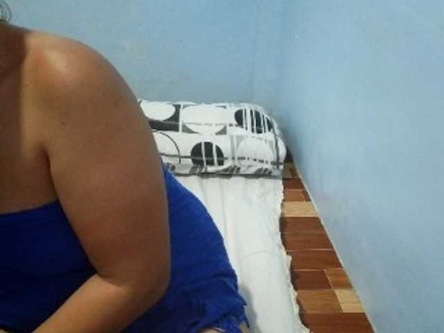 mamajhaxx01 live cam on BongaCams