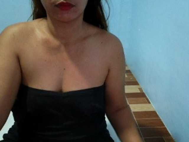 mamajhaxx01 live cam on BongaCams