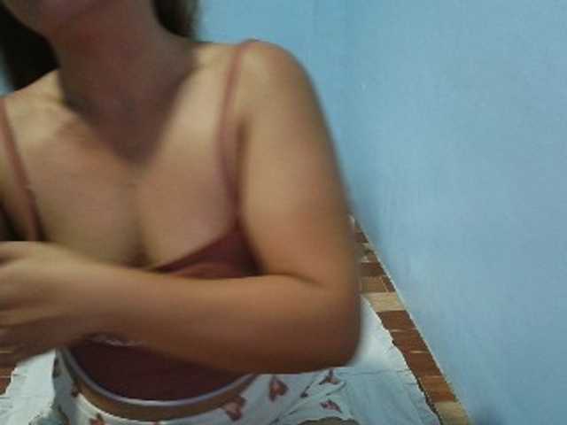 mamajhaxx01 live cam on BongaCams