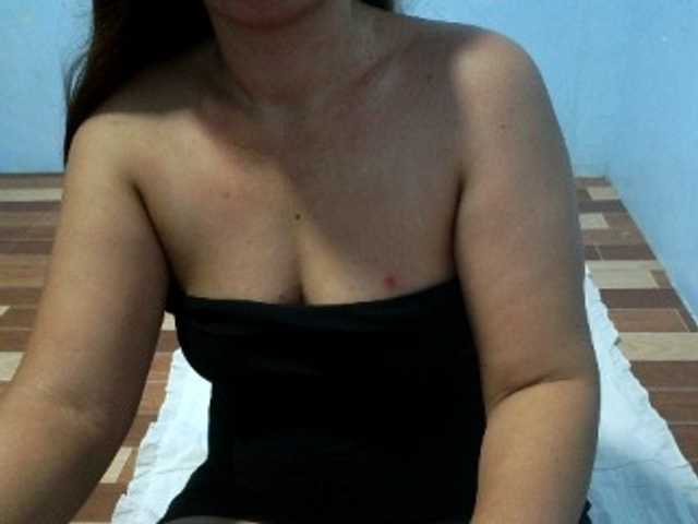 mamajhaxx01 live cam on BongaCams