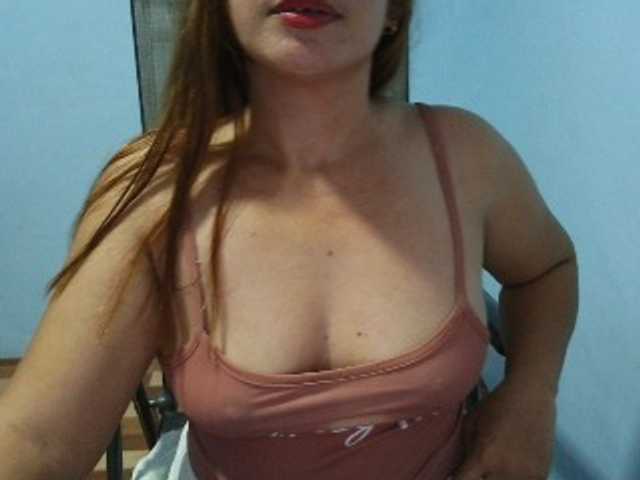 mamajhaxx01 live cam on BongaCams