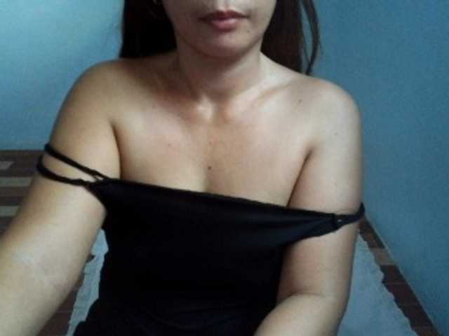 mamajhaxx01 live cam on BongaCams
