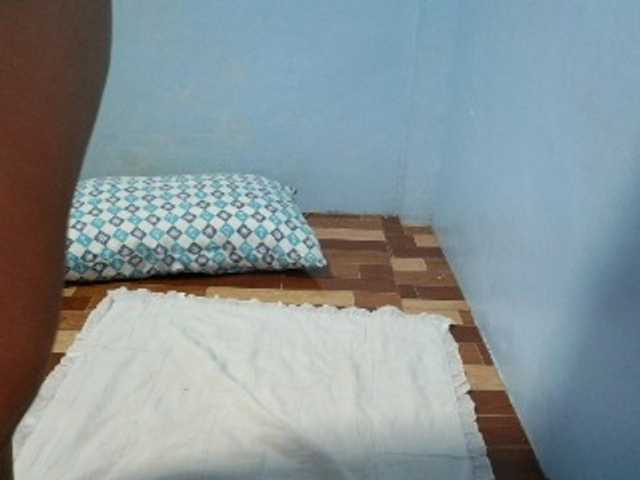 mamajhaxx01 live cam on BongaCams