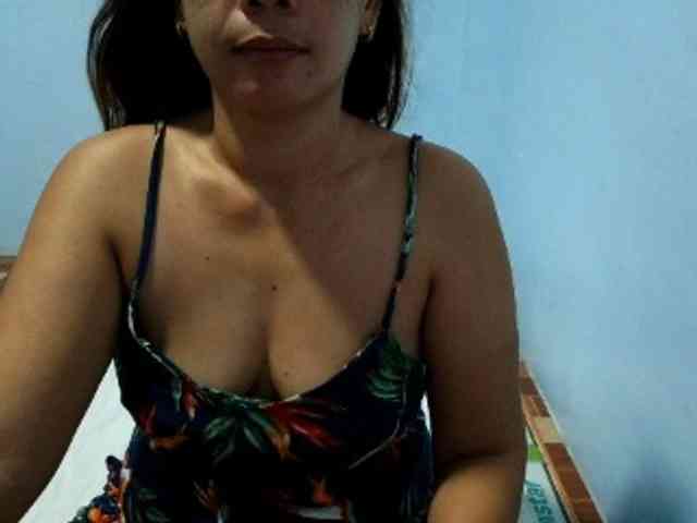 mamajhaxx01 webcam
