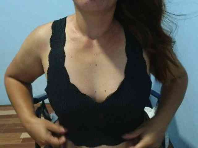 mamajhaxx01 webcam
