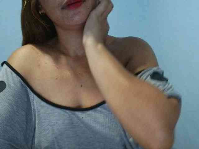 mamajhaxx01 webcam