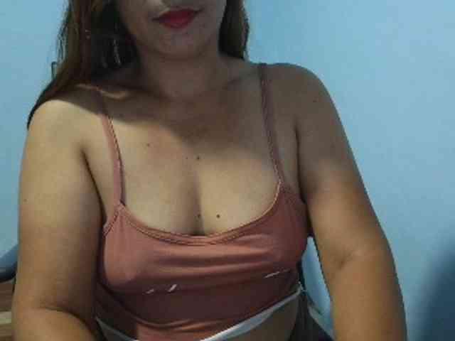 mamajhaxx01 webcam