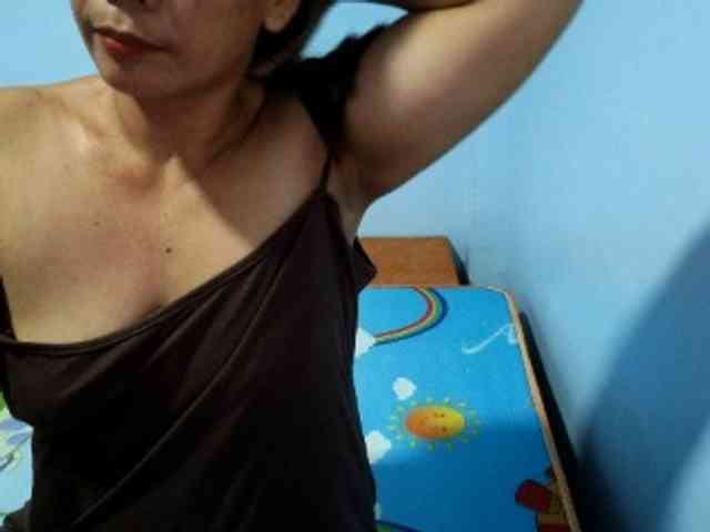 mamajhaxx01 webcam