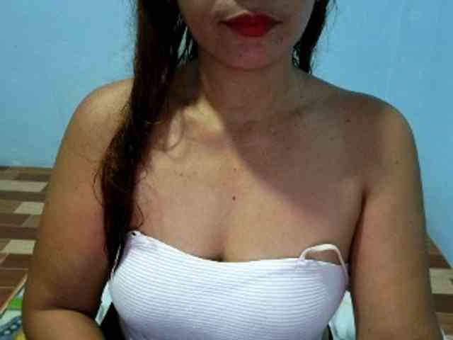 mamajhaxx01 webcam
