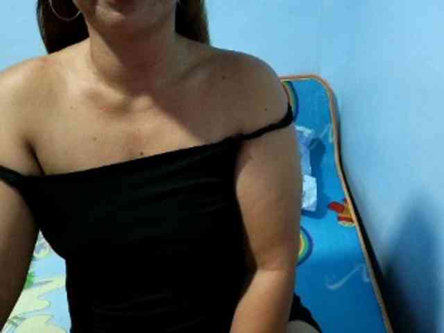 mamajhaxx01 webcam