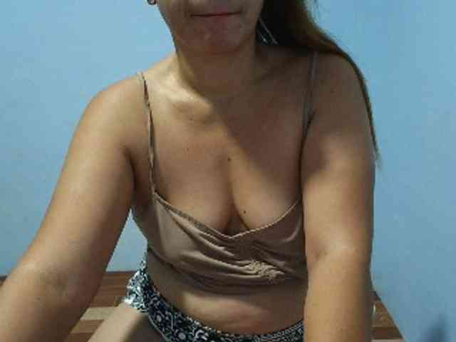 mamajhaxx01 webcam