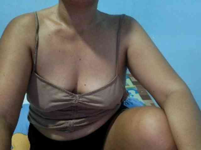 mamajhaxx01 webcam
