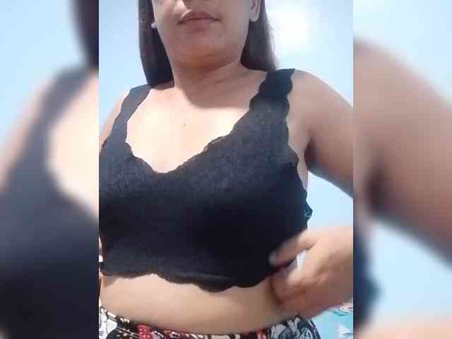 mamajhaxx01 webcam