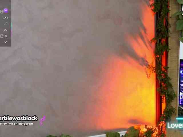 Modèle: NaomyBlackBarbie